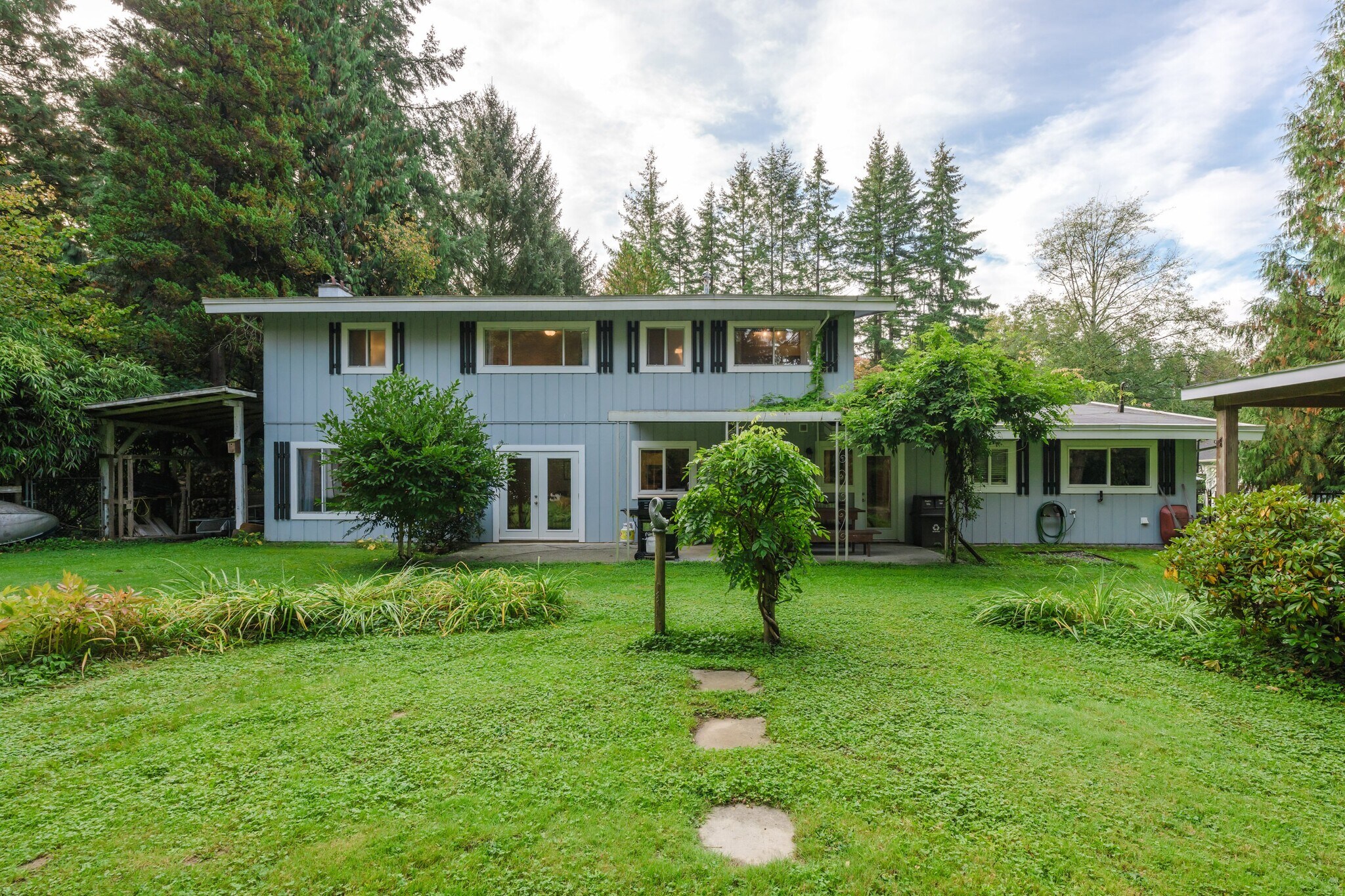 19069 90 Av, Surrey, BC for Sale