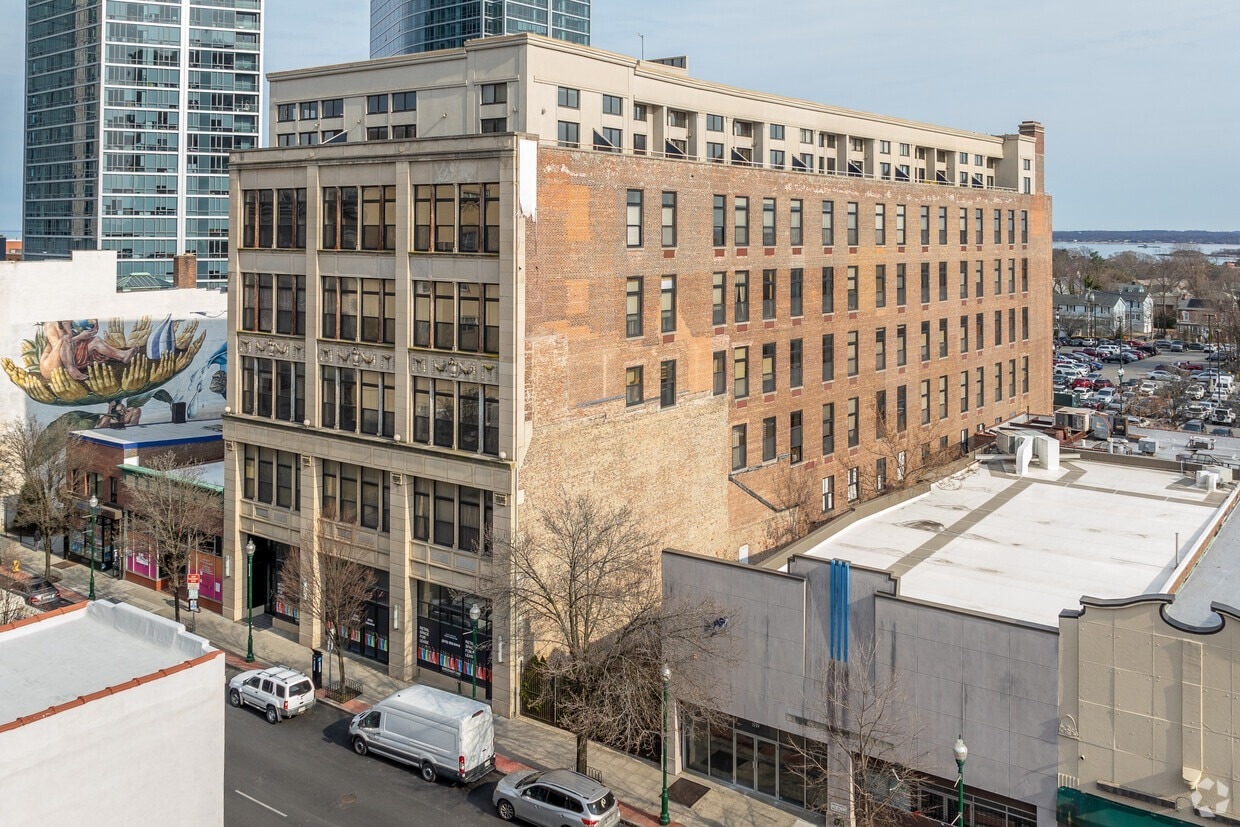 554 Main St, New Rochelle, NY for Rent
