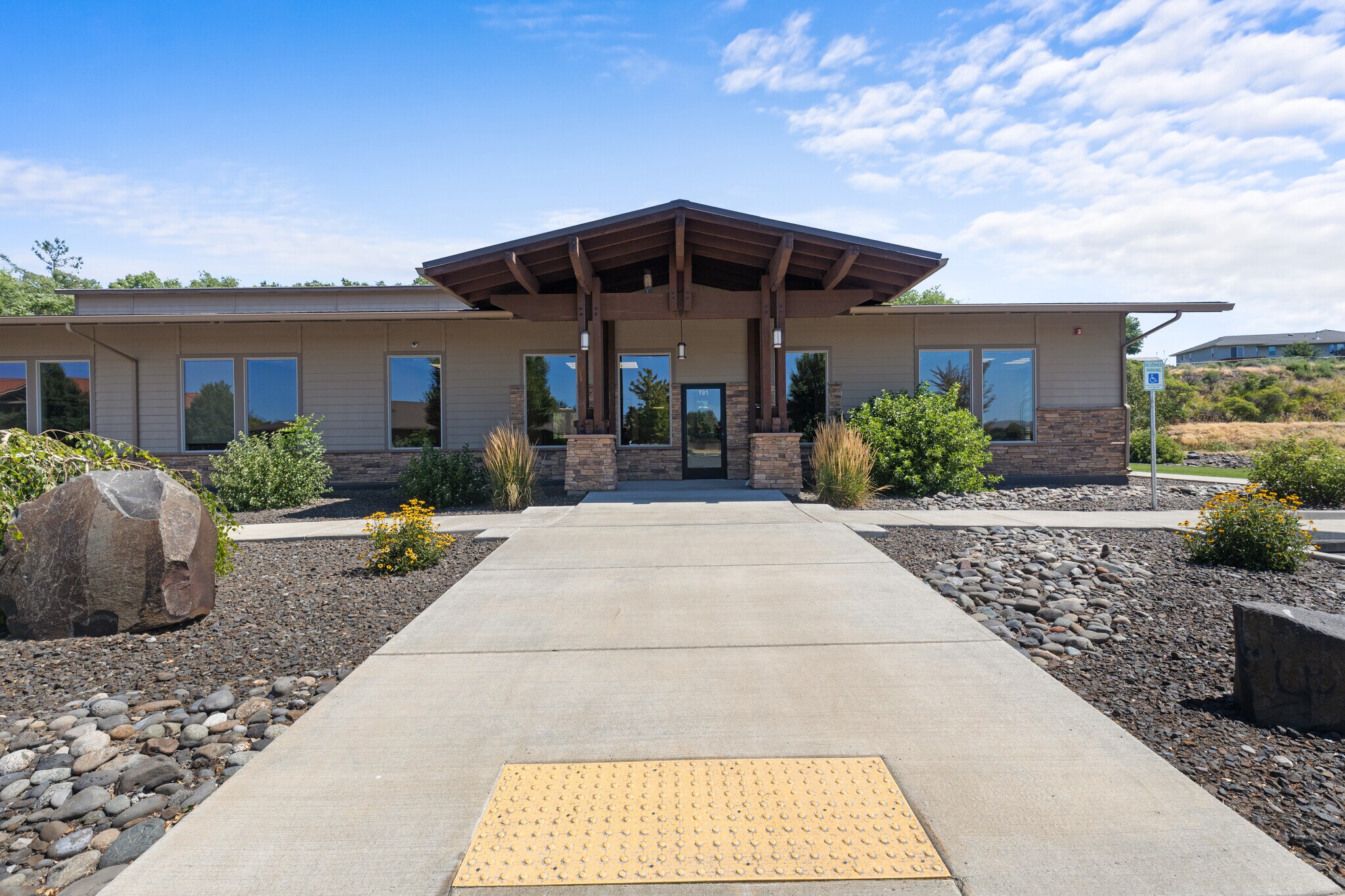 191 Iron Horse Ct, Yakima, WA for Rent