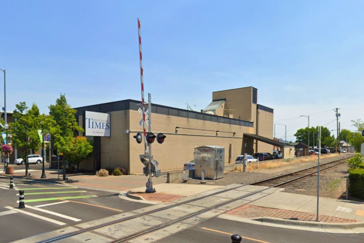 2 E Main St, Medford, OR for Rent
