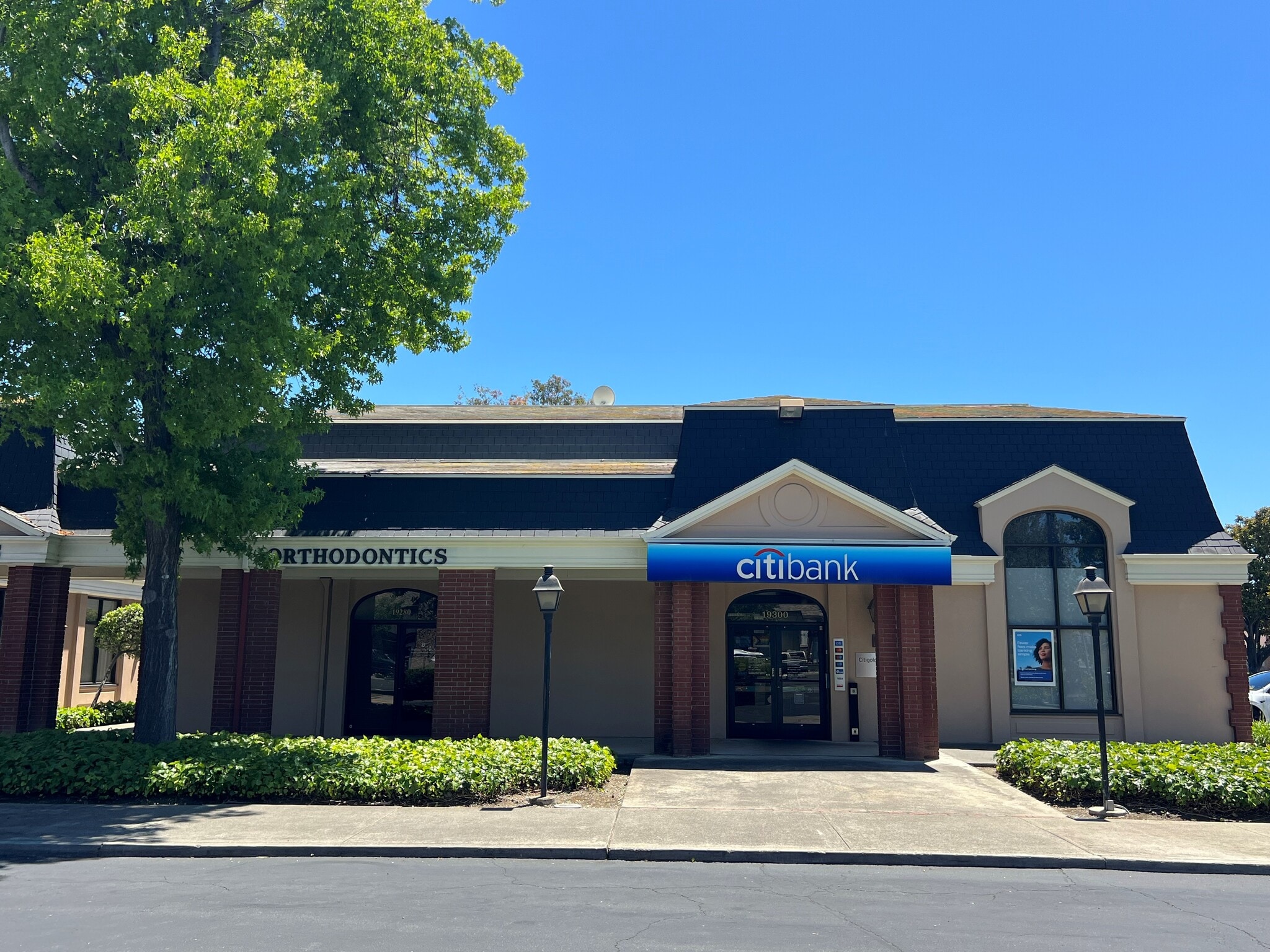 1923019300 Stevens Creek Blvd Cupertino, CA 95014 Office Property