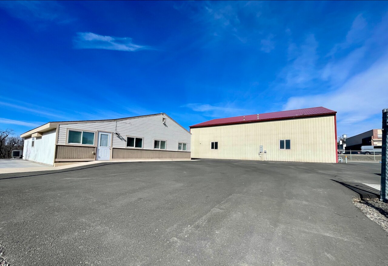 500 1st Ave Zillah, WA 98953 Industrial Property for Lease on