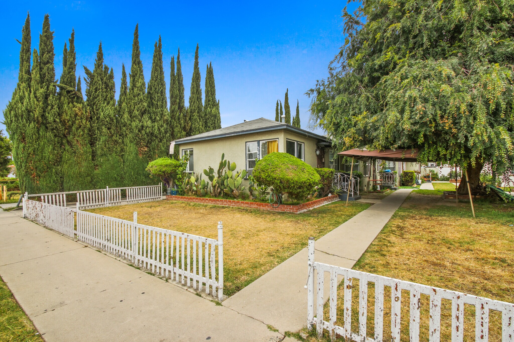 3601 Los Flores Blvd, Lynwood, CA for Sale