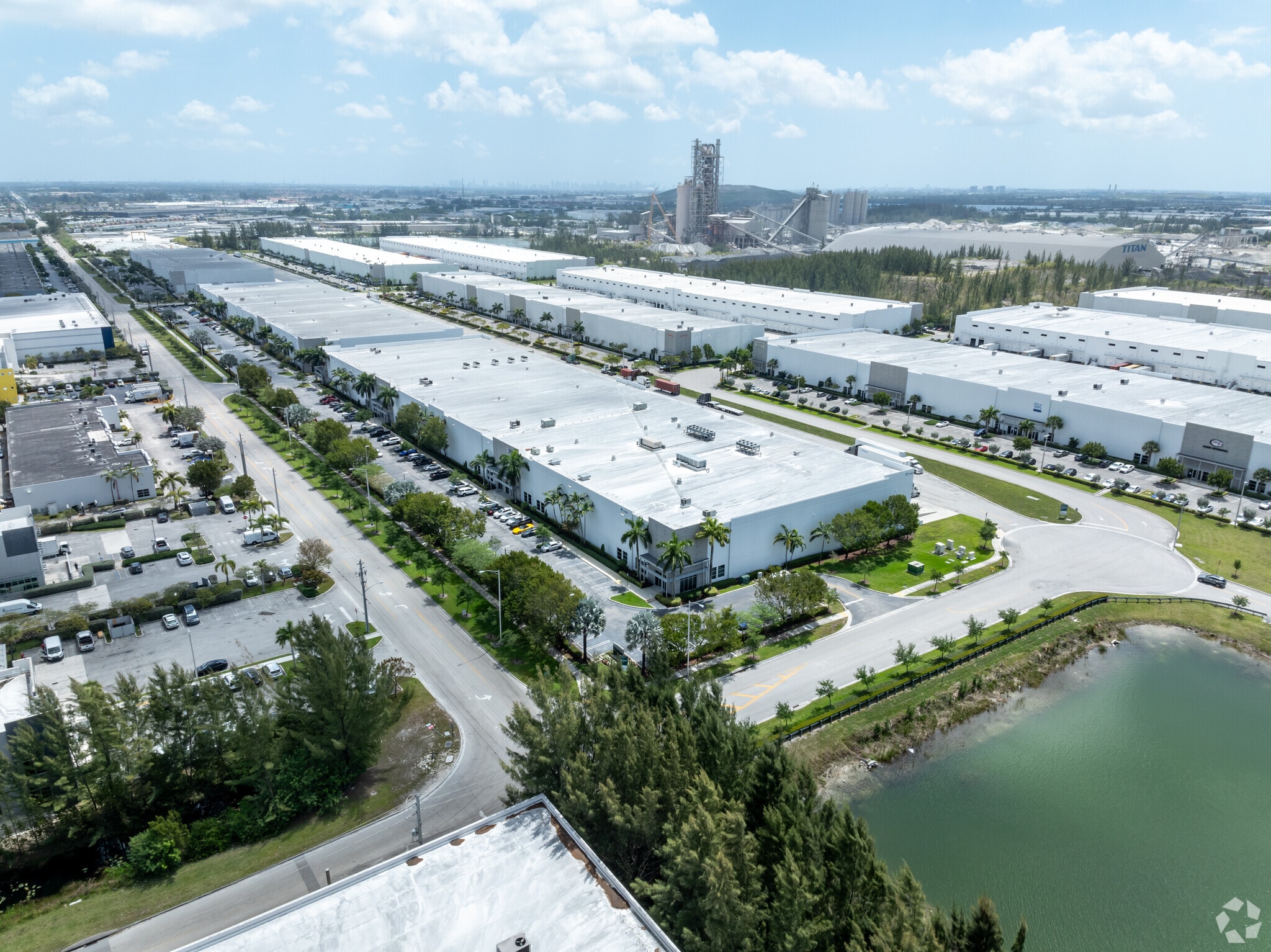 11450 NW 34th St, Doral, FL for Rent