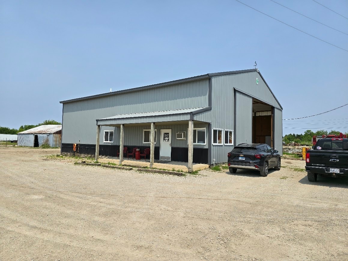 808 W Walnut St, Fairbury, IL for Sale