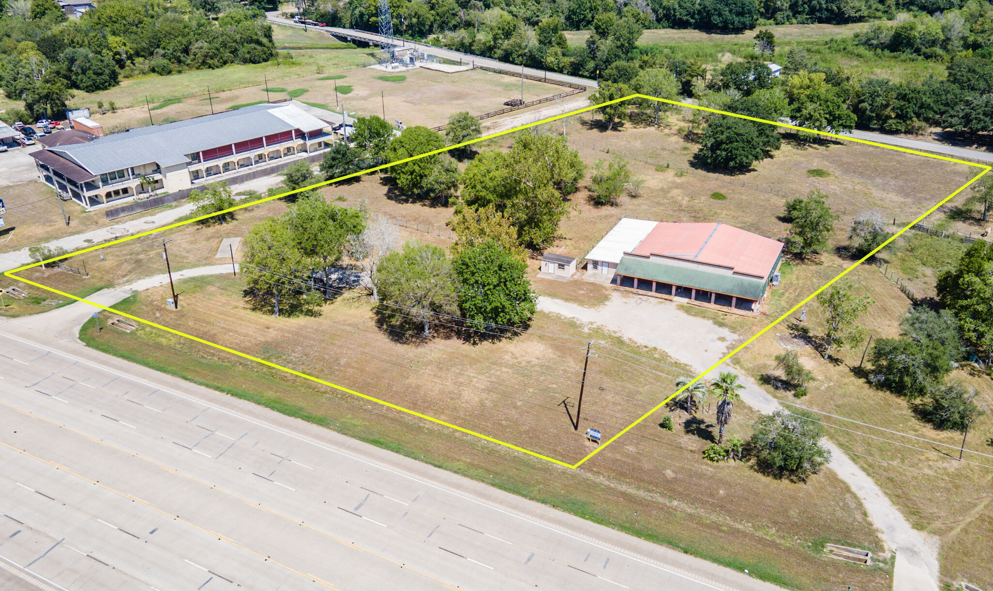 22221 Highway 6, Manvel, TX for Sale