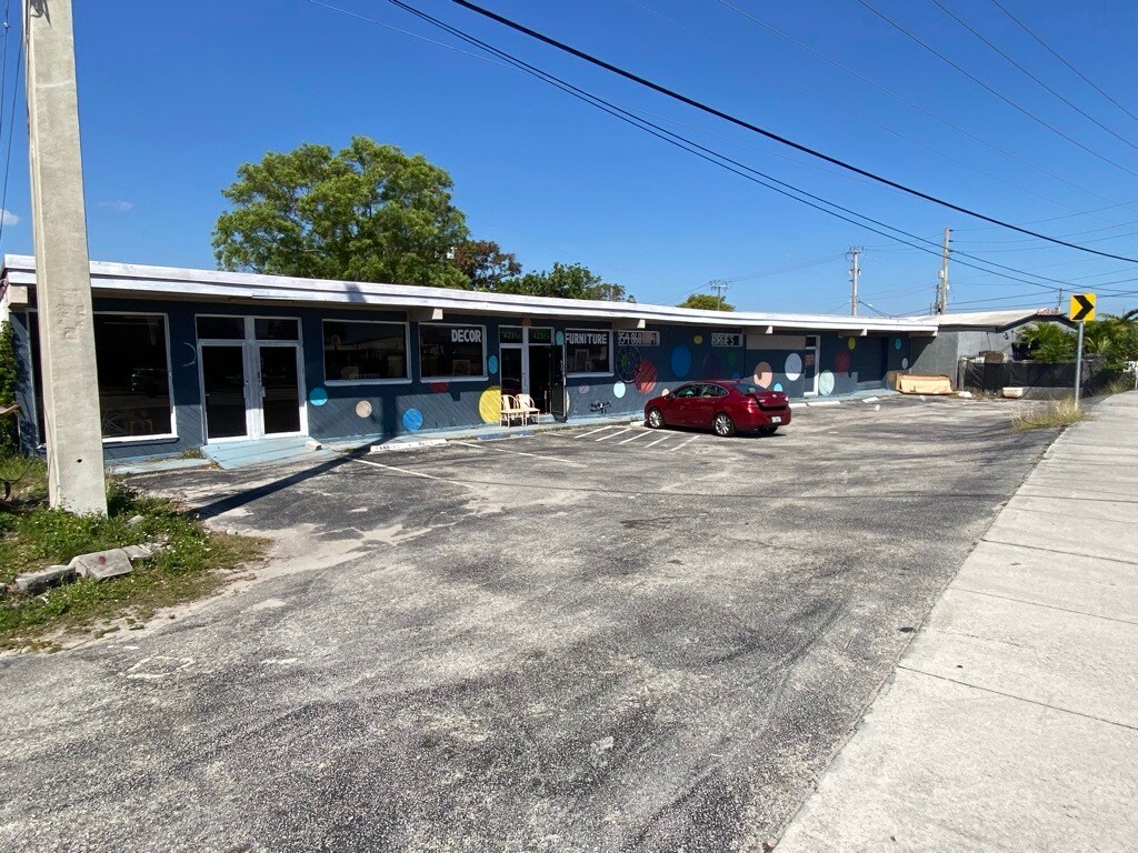 , Oakland Park, FL for Sale