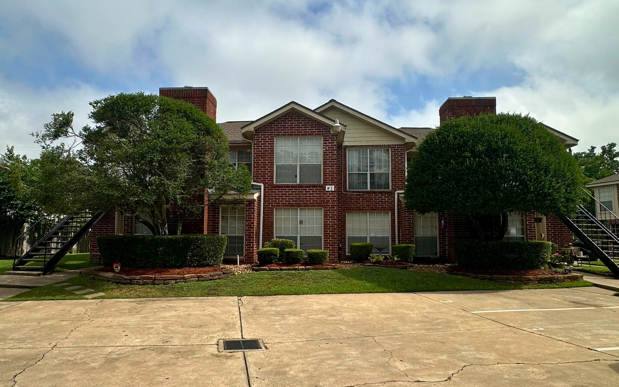 7120 Cole Creek Dr, Houston, TX for Sale