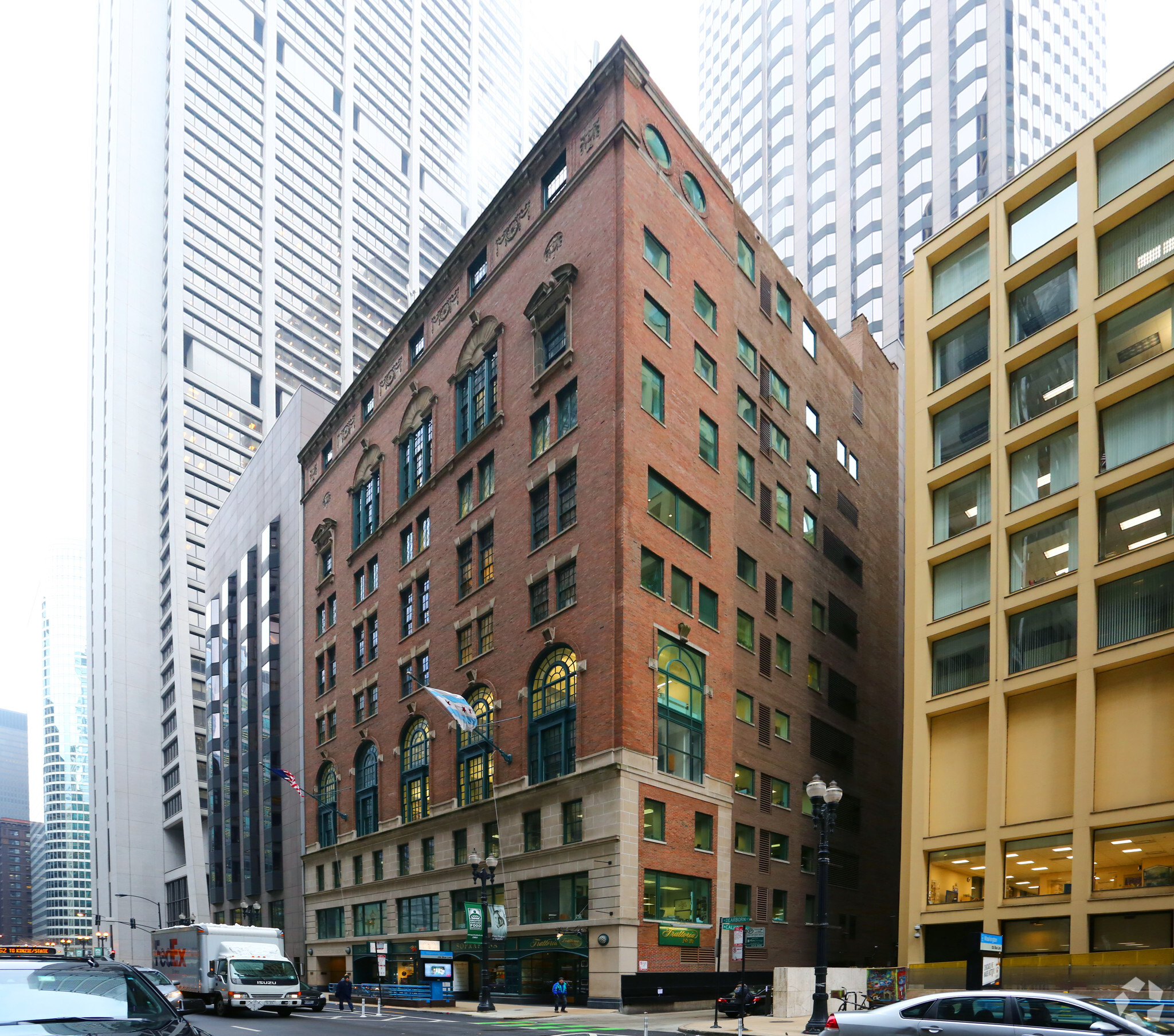 10 N Dearborn St, Chicago, IL for Rent