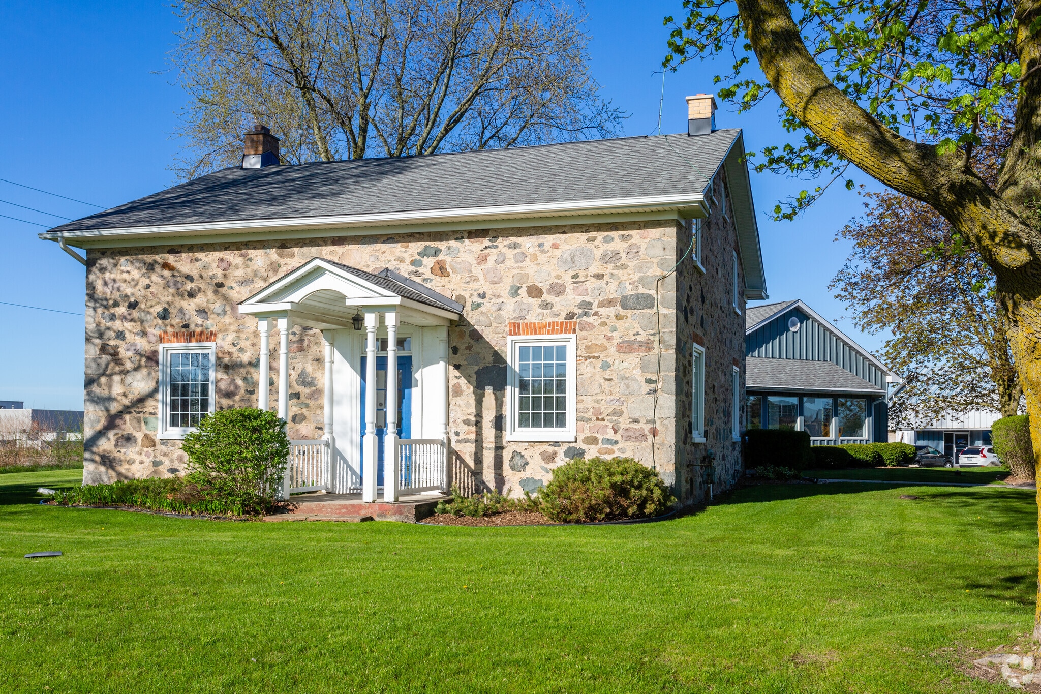 250 Woolwich St Breslau, ON N0B 1M0 Office Property for Sale on