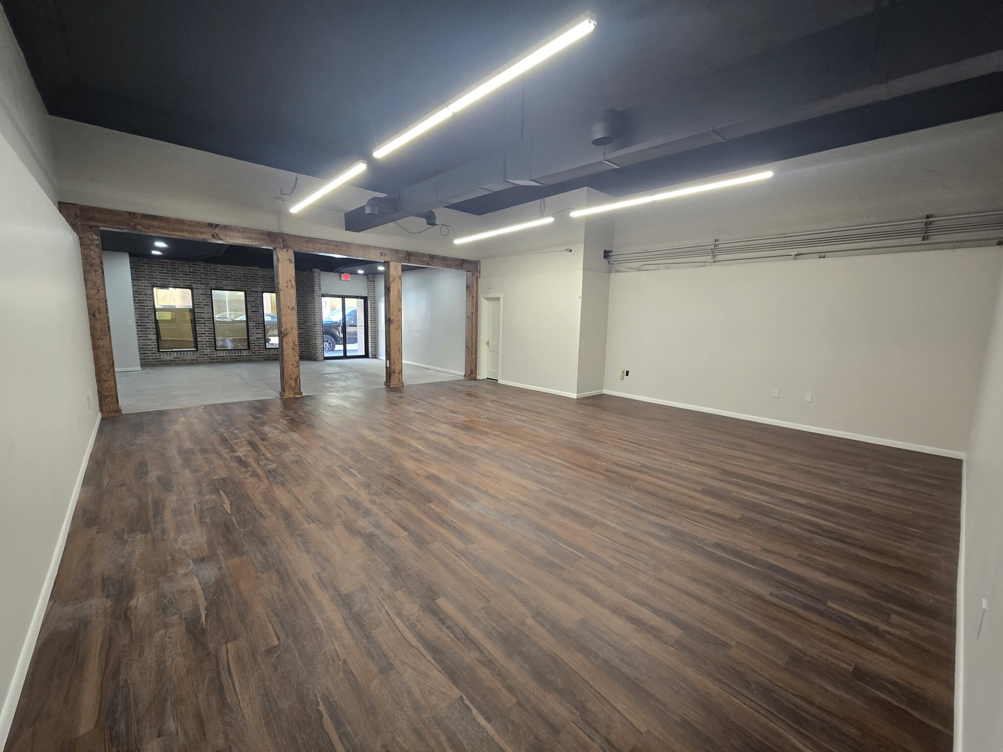 104-108 S Main St, Victoria, TX for Rent