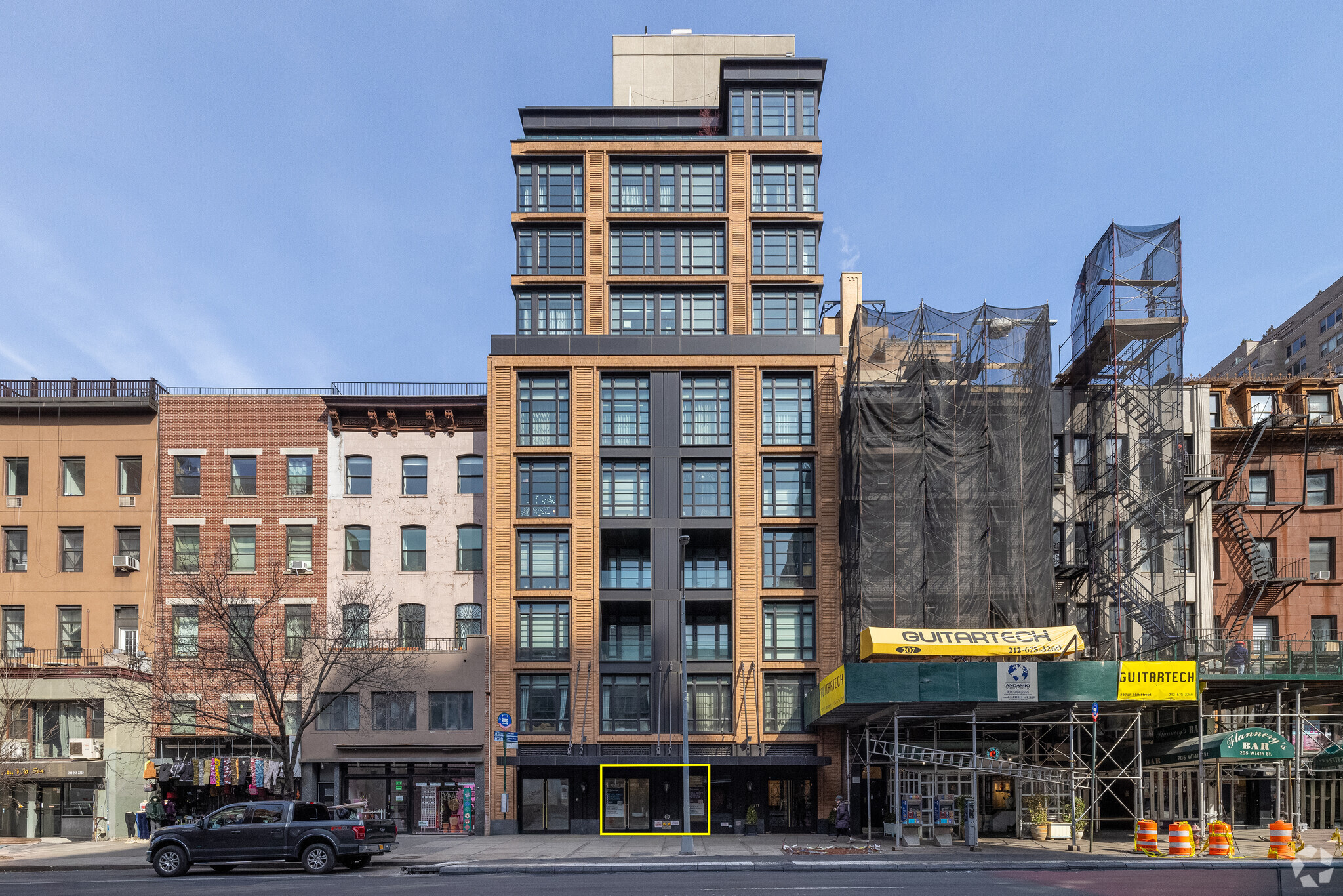 211 W 14th St, New York, NY for Sale