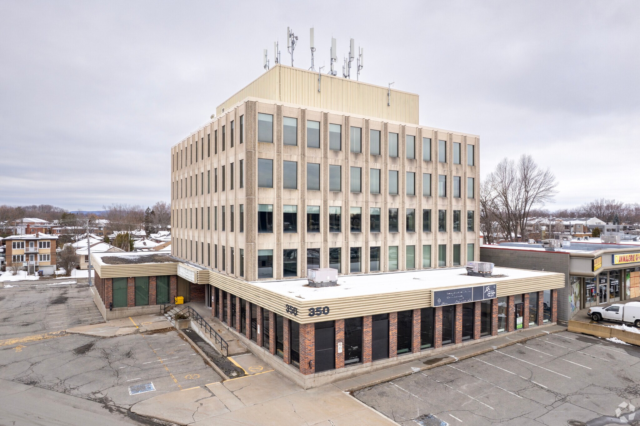 350 Boul Arthur-Sauvé, St-Eustache, QC for Rent