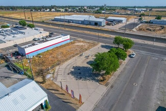 Atwater, CA Service Station - 695 Atwater Blvd