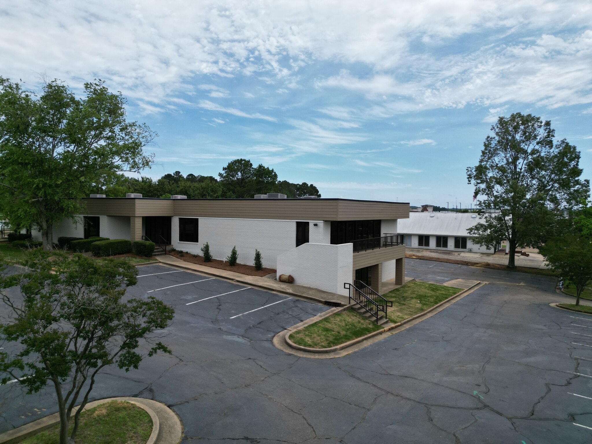 346 Crossgates Blvd, Brandon, MS for Sale