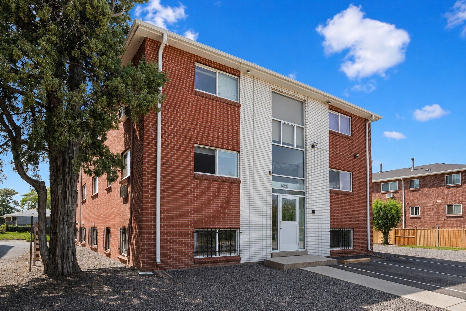 1677 Geneva St, Aurora, CO for Sale