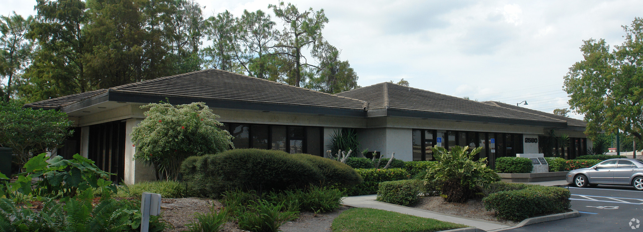 2590 Golden Gate Pky, Naples, FL for Rent