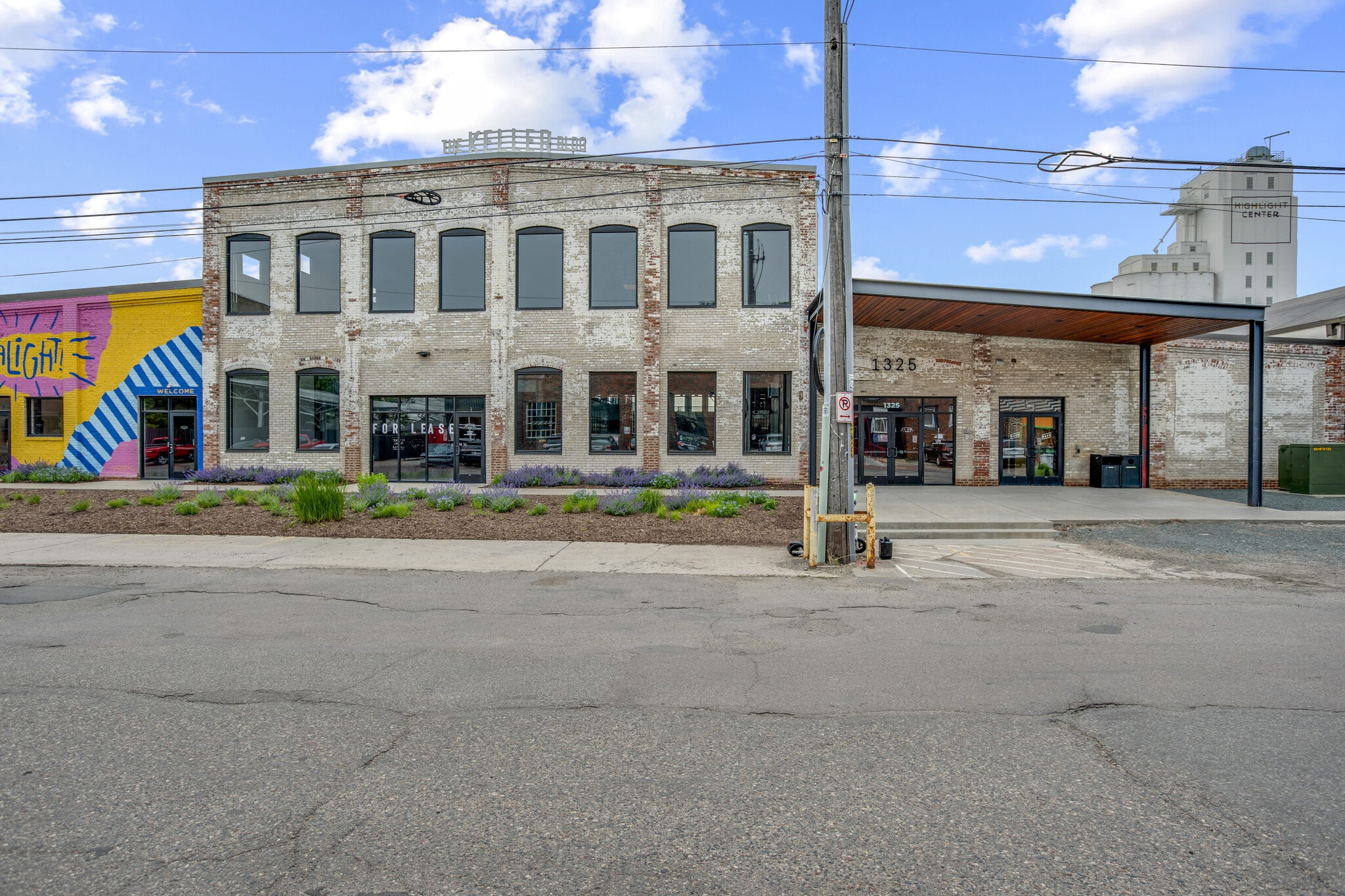 1325 Quincy St NE, Minneapolis, MN for Rent