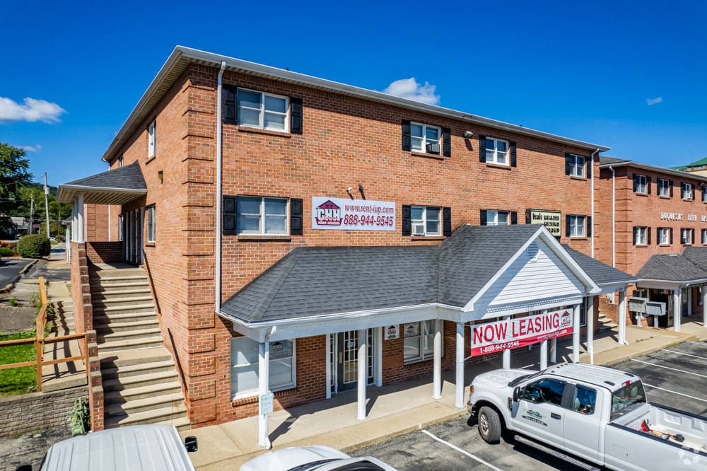 1227 Maple St, Indiana, PA for Sale