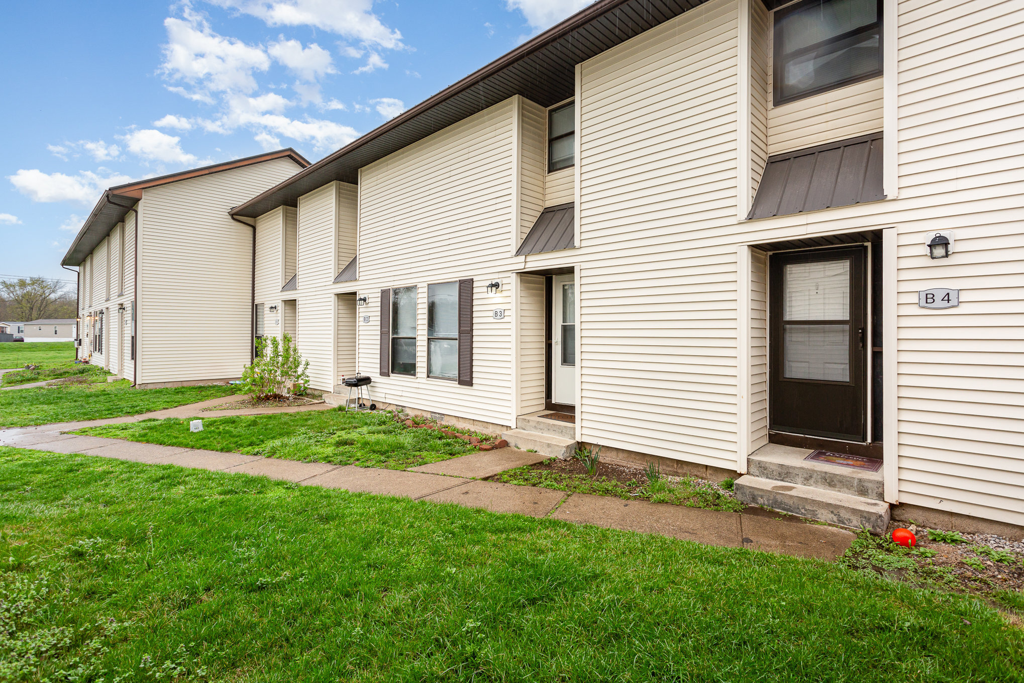 4256 Walnut Rd, Hebron, OH for Sale