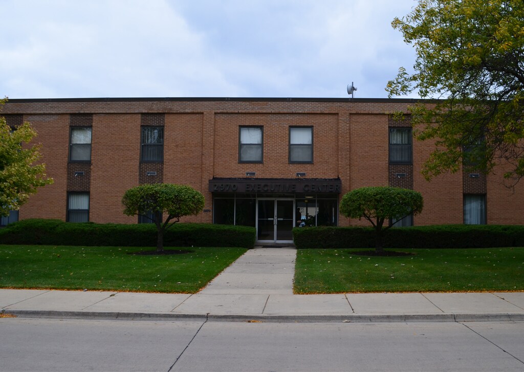 2970 Maria Ave, Northbrook, IL for Rent