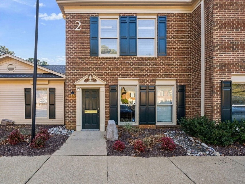 6512 Six Forks Rd, Raleigh, NC for Rent