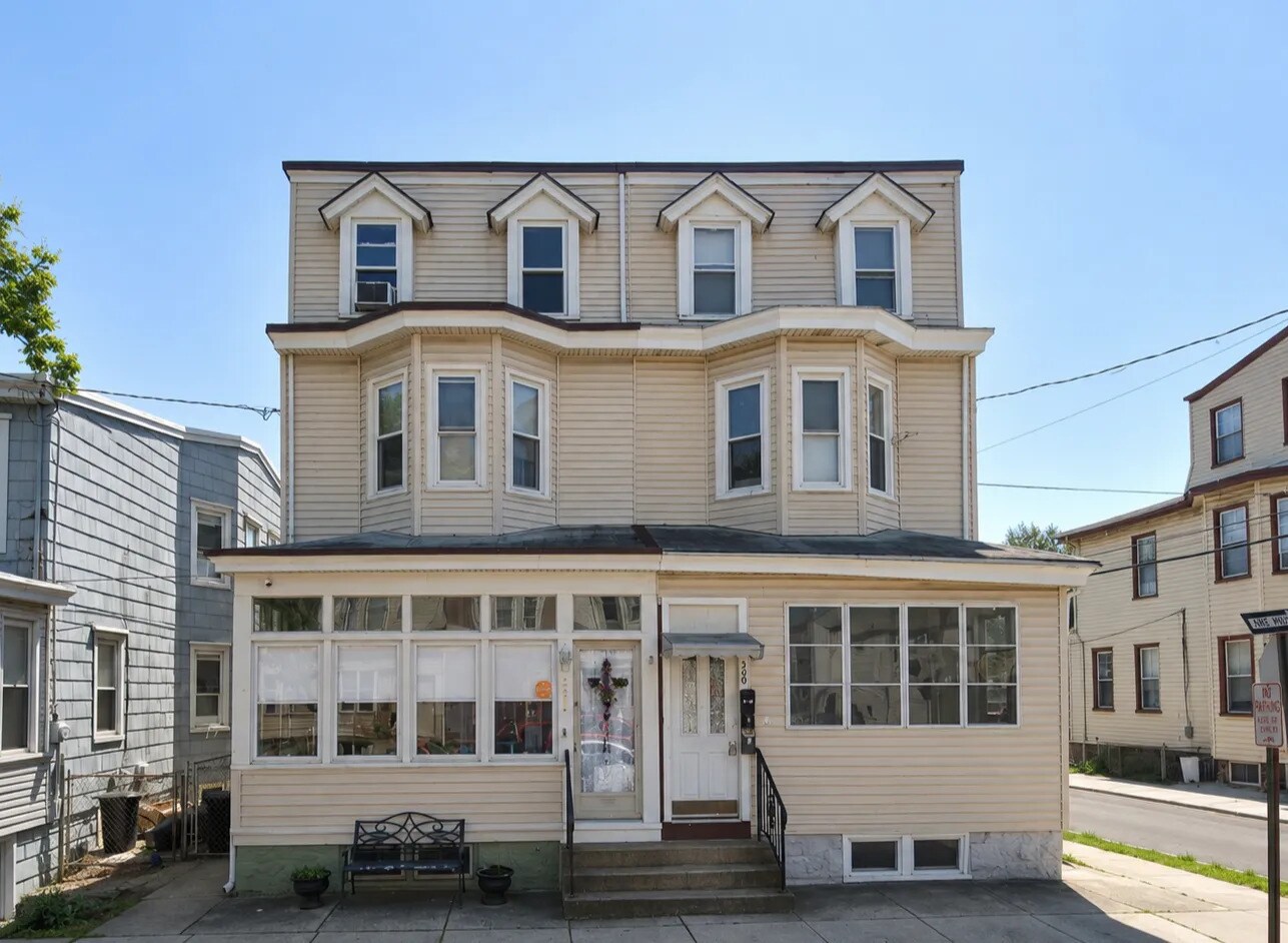 500 Mercer St, Gloucester City, NJ for Sale