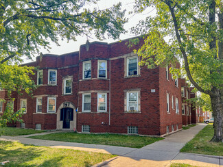 Chicago, IL Apartments - 5055 W Wrightwood Ave