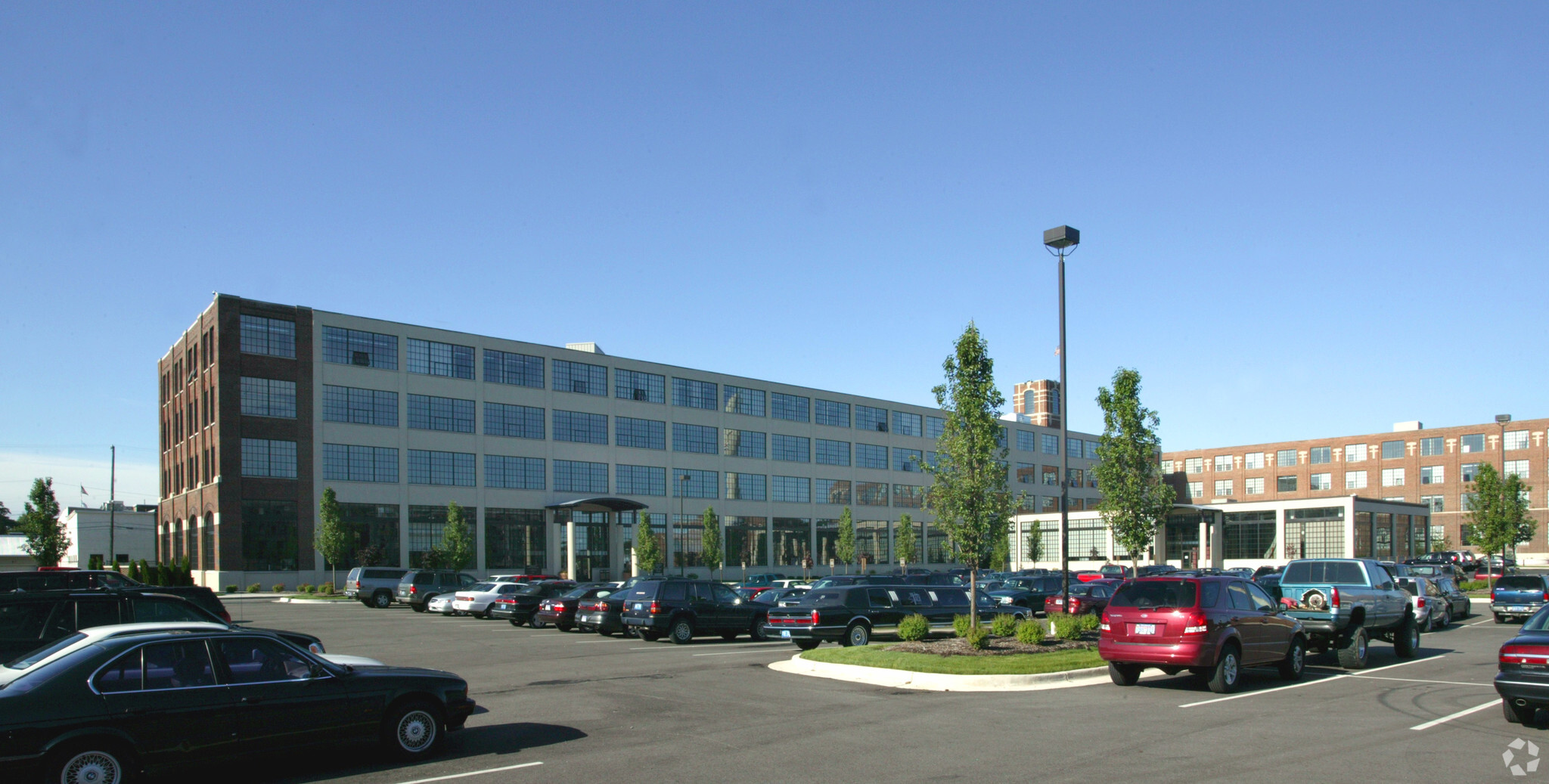 801 Broadway Ave NW, Grand Rapids, MI for Rent
