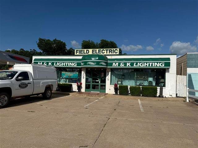 109 S Main, Stillwater, OK for Sale