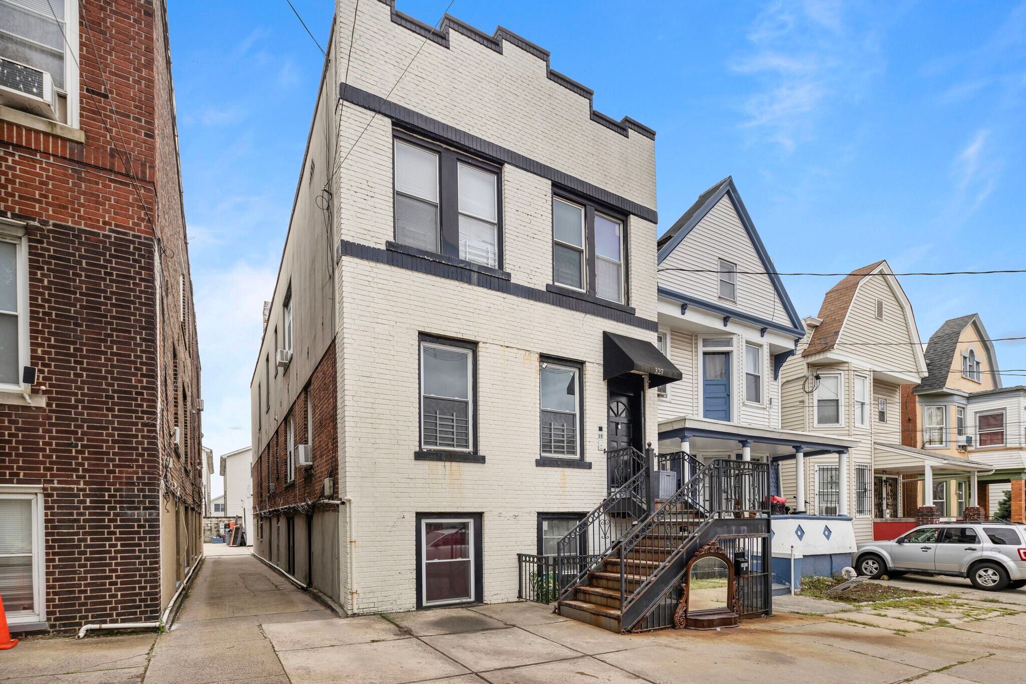 327 Danforth Ave, Jersey City, NJ for Sale