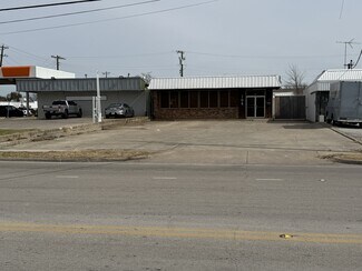 Irving, TX Retail - 104 Rogers Rd S