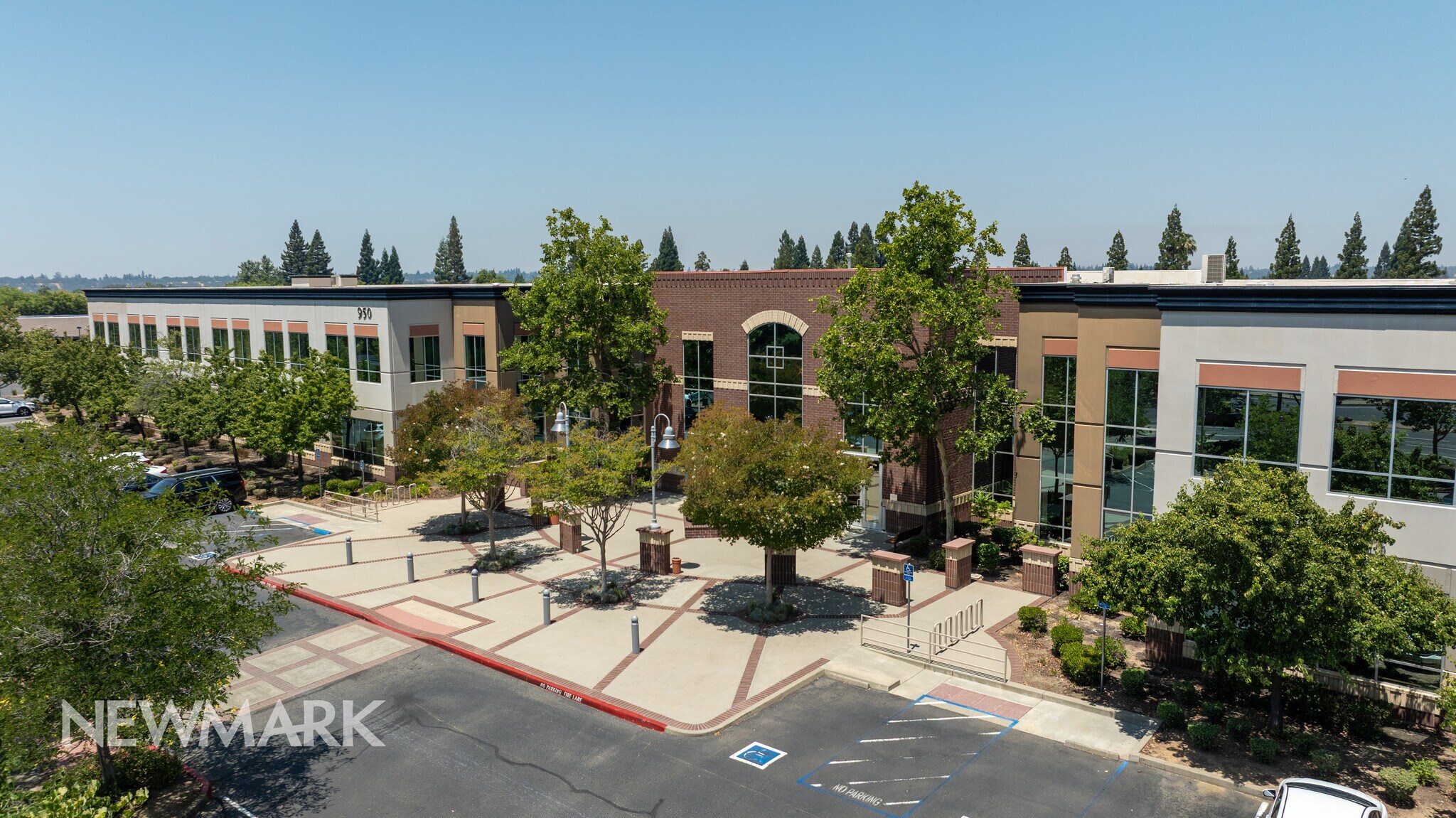 950 Iron Point Rd, Folsom, CA for Rent