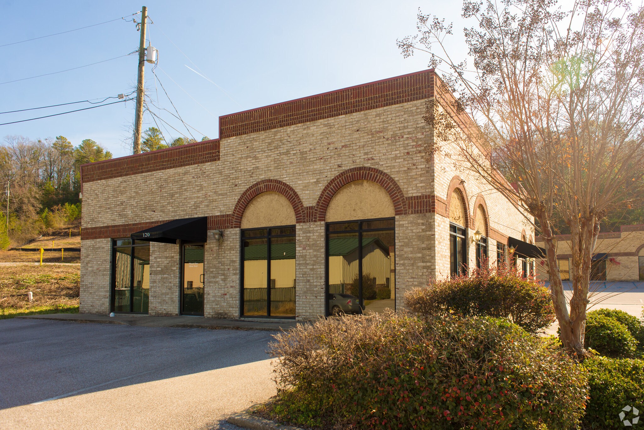 120 Yeager Pky Pelham, AL 35124 Office Property for Lease on