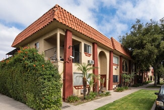 Santa Ana, CA Apartments - 420-422 S Birch St