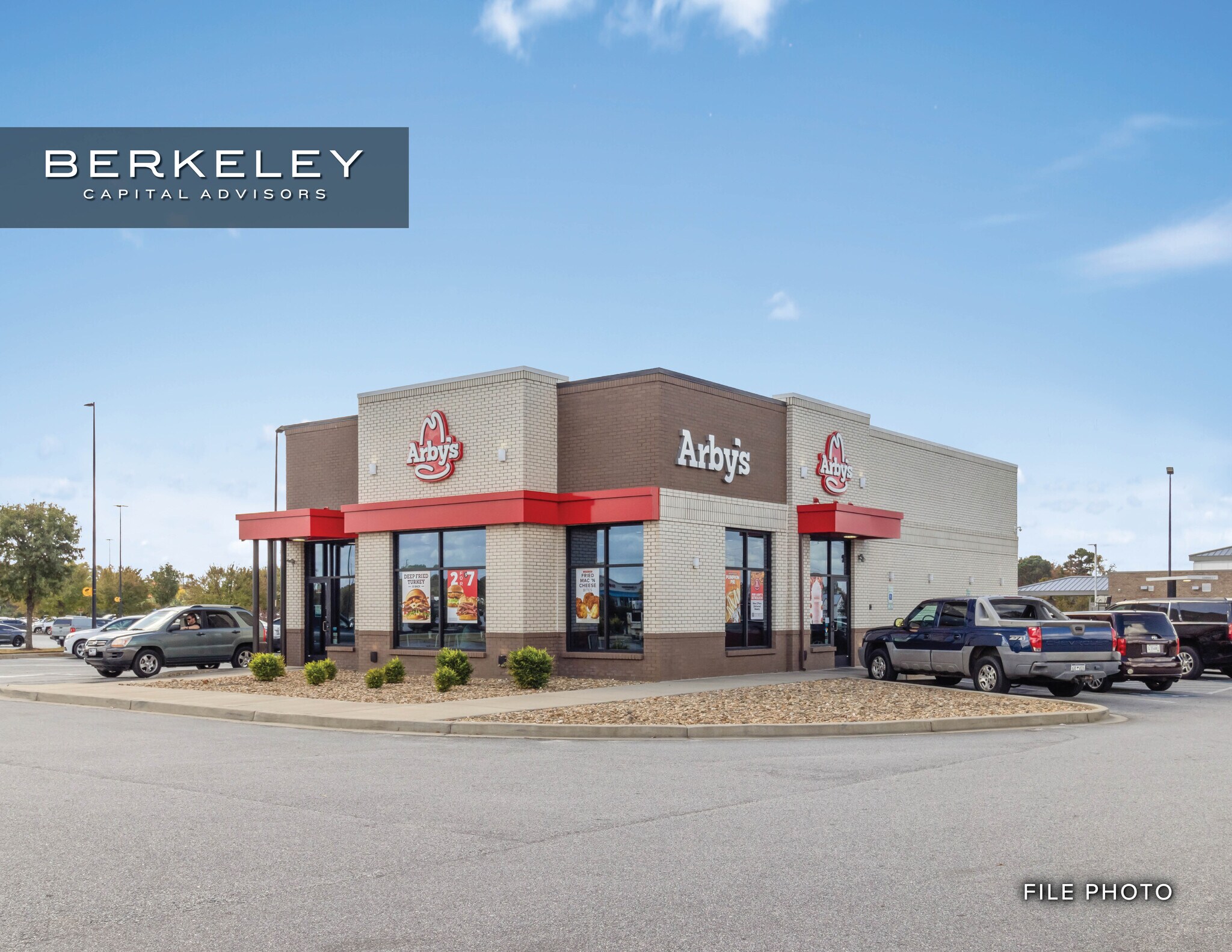 1528 Dolly Parton Pkwy, Sevierville, TN for Sale