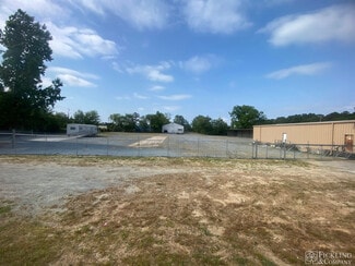 1853 Jeffersonville Rd  