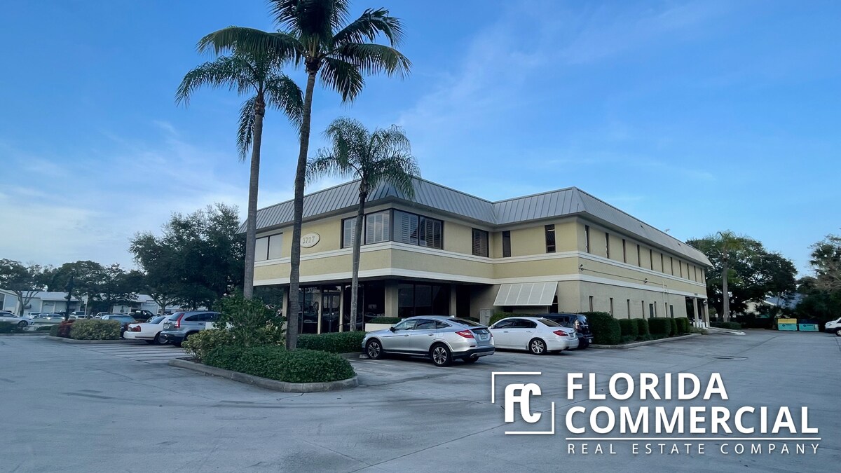 3725 SE Ocean Blvd Stuart, FL 34996 Office Property for Lease on