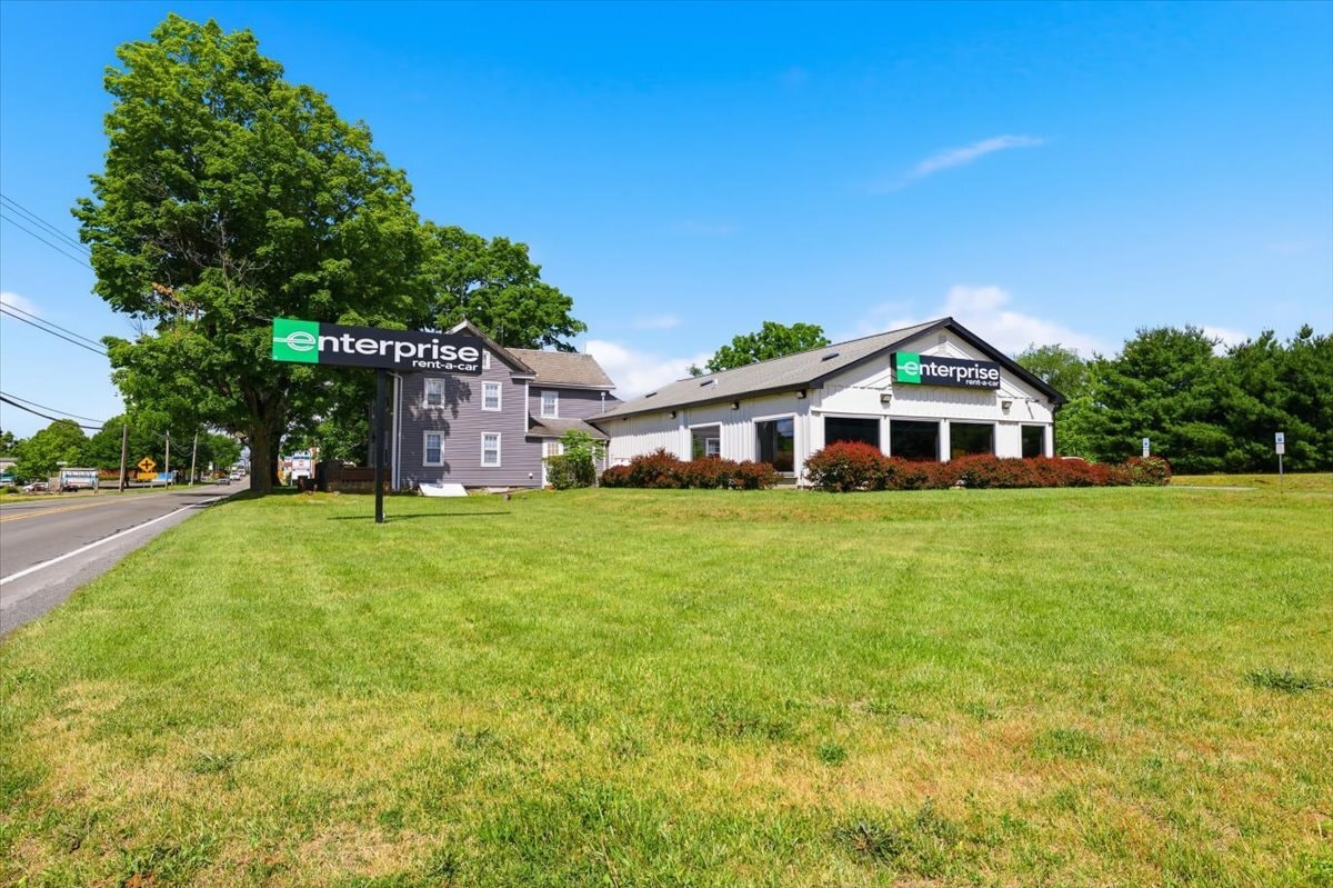 1105 Scott St, Brodheadsville, PA for Sale