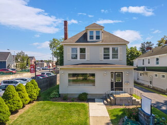 Schenectady, NY Storefront Retail/Office - 906 Woodland Ave