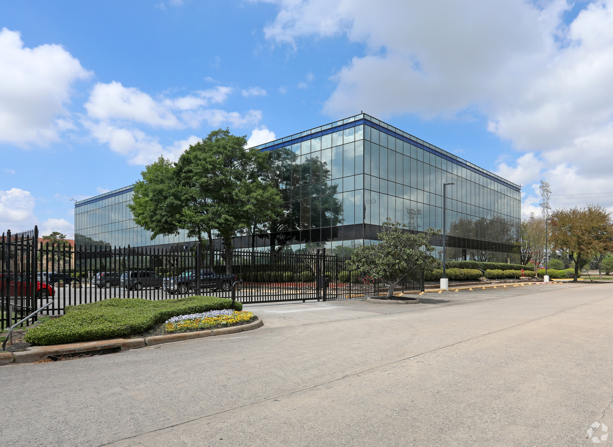 1300 N Sam Houston Pky E, Houston, TX for Rent