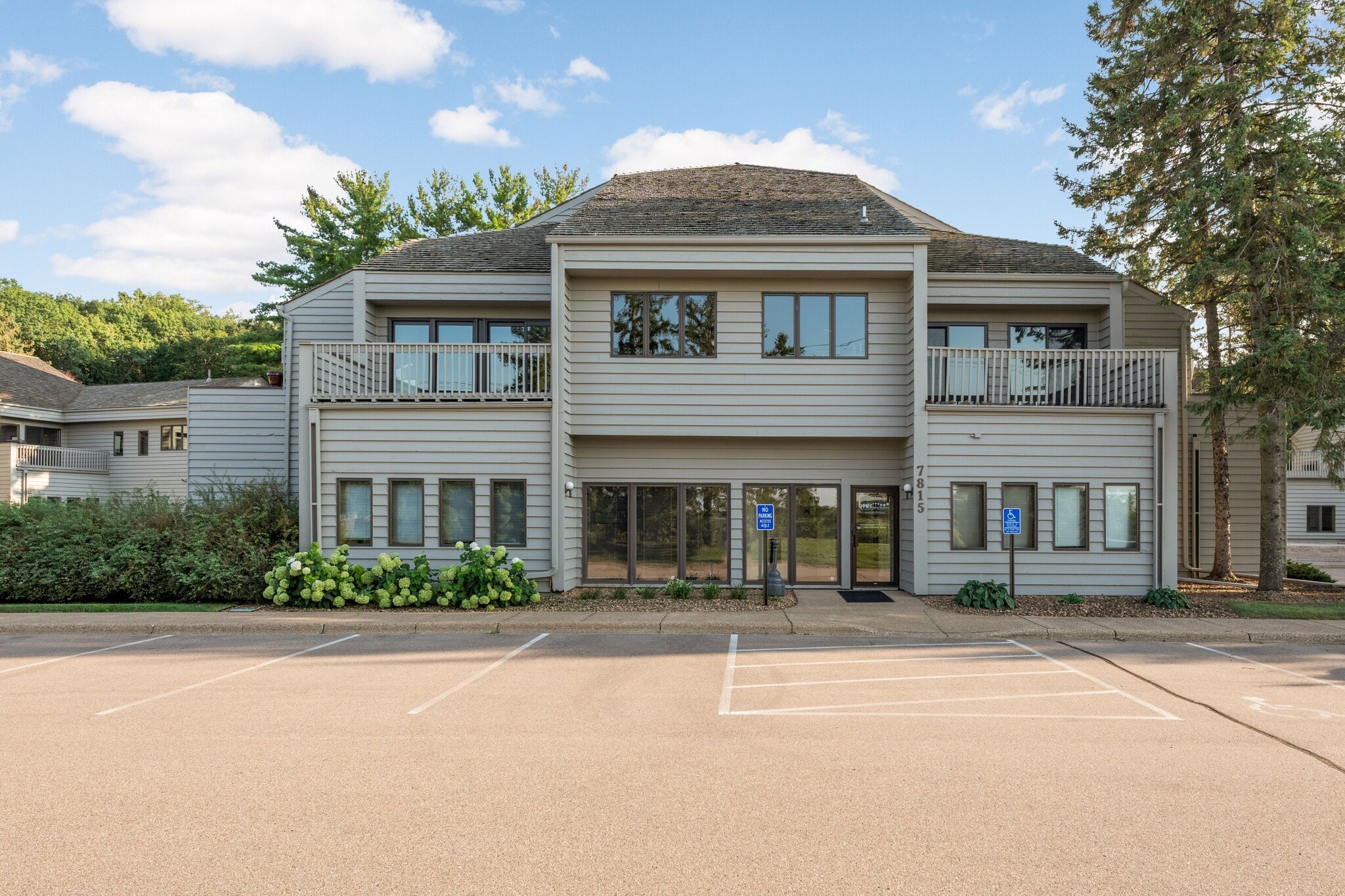 7815 Telegraph Rd, Bloomington, MN for Sale