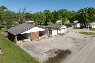 Centralia, IL Specialty - 1350 S Brookside St