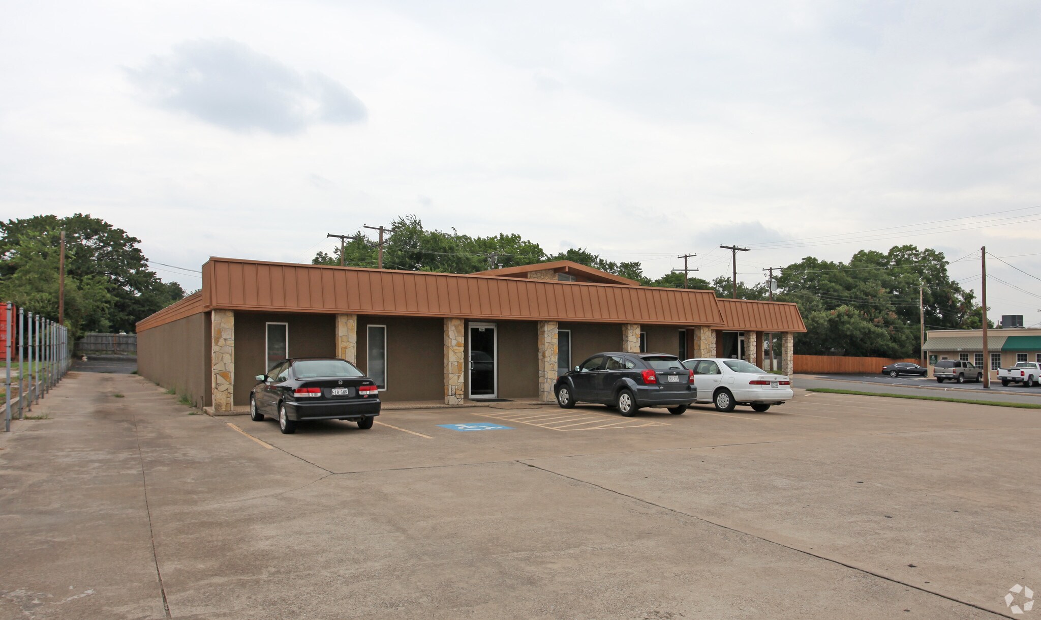 200-204 W Bedford Euless Rd, Hurst, TX for Rent