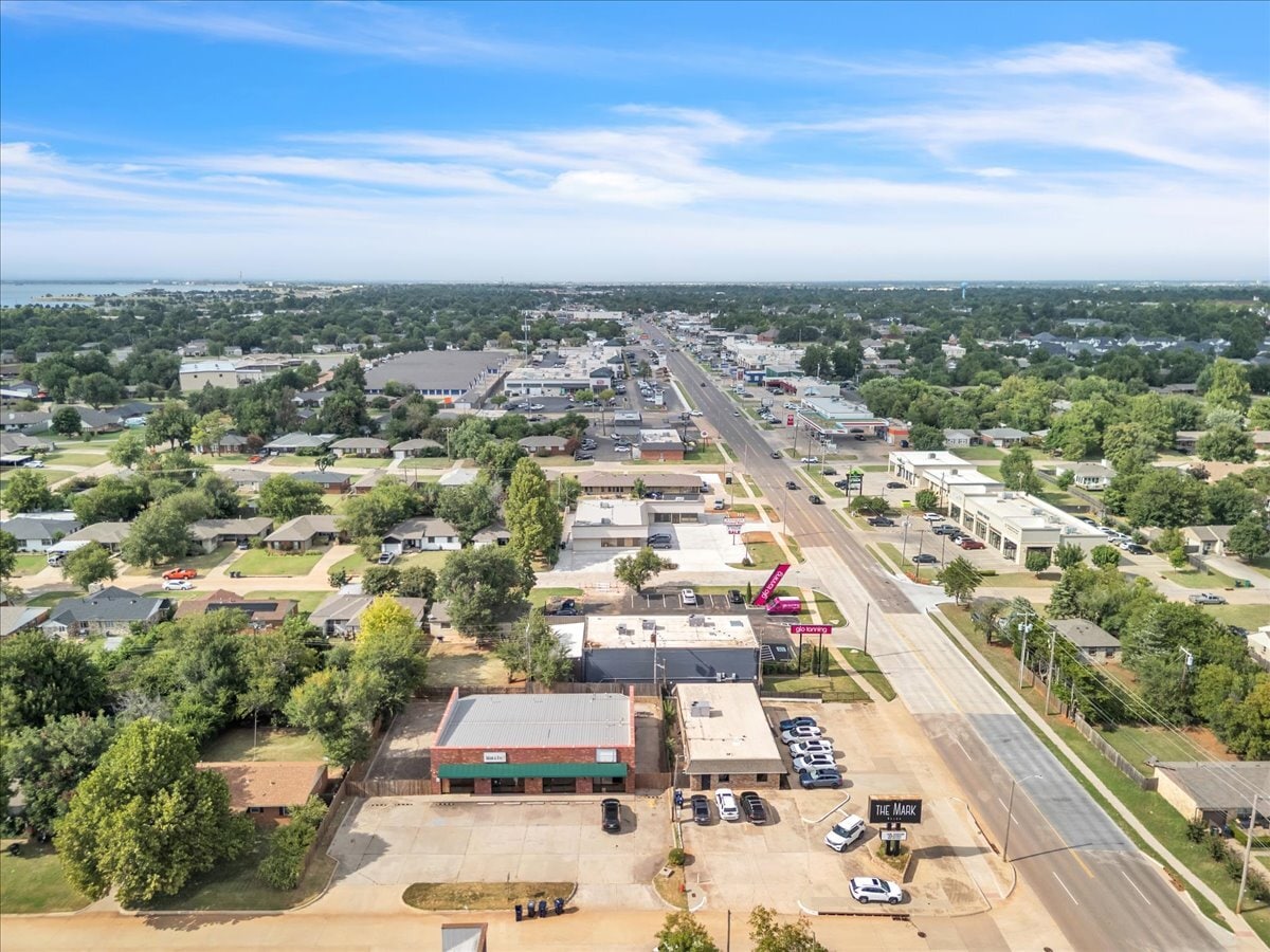 2905 NW 70th St, Oklahoma City, OK for Sale