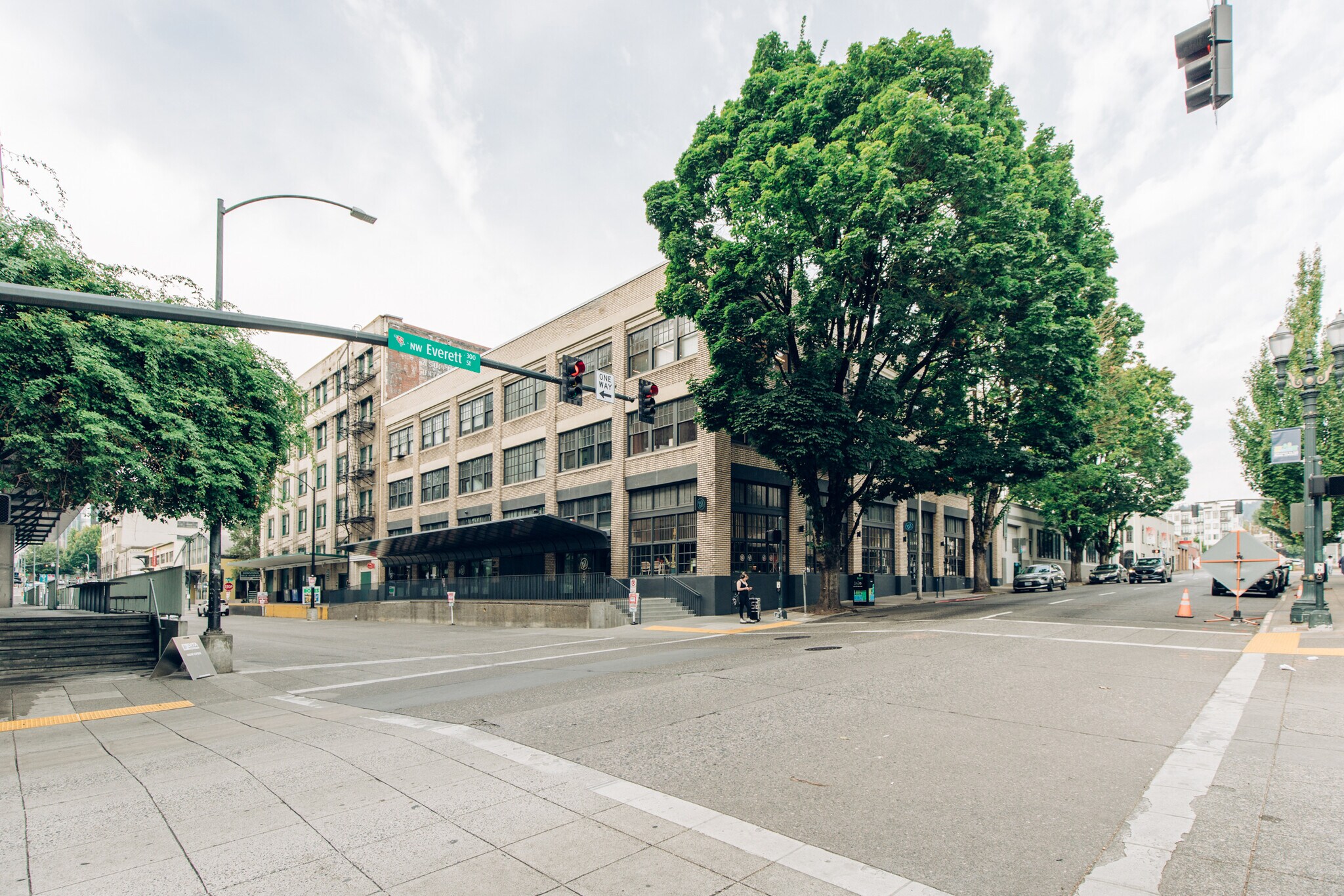 239 NW 13th Ave, Portland, OR for Rent