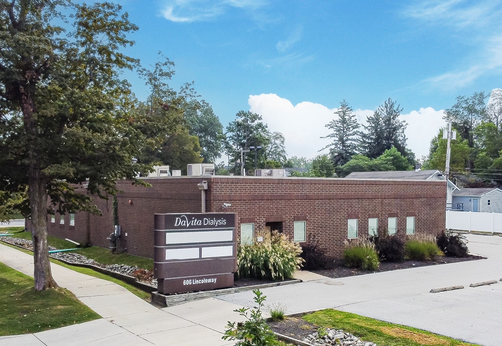 606 E Lincolnway, Valparaiso, IN for Sale