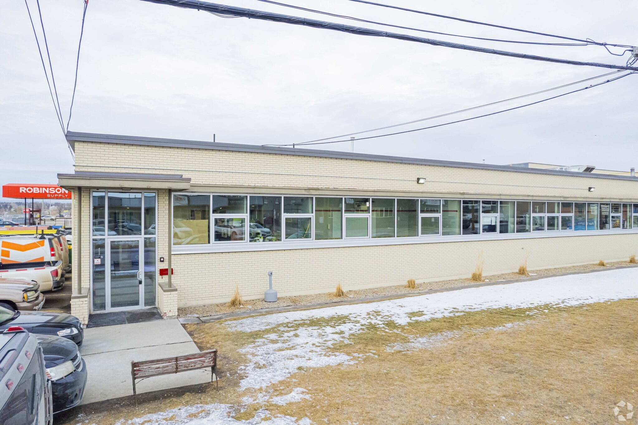 4027 7th St SE, Calgary, AB for Rent