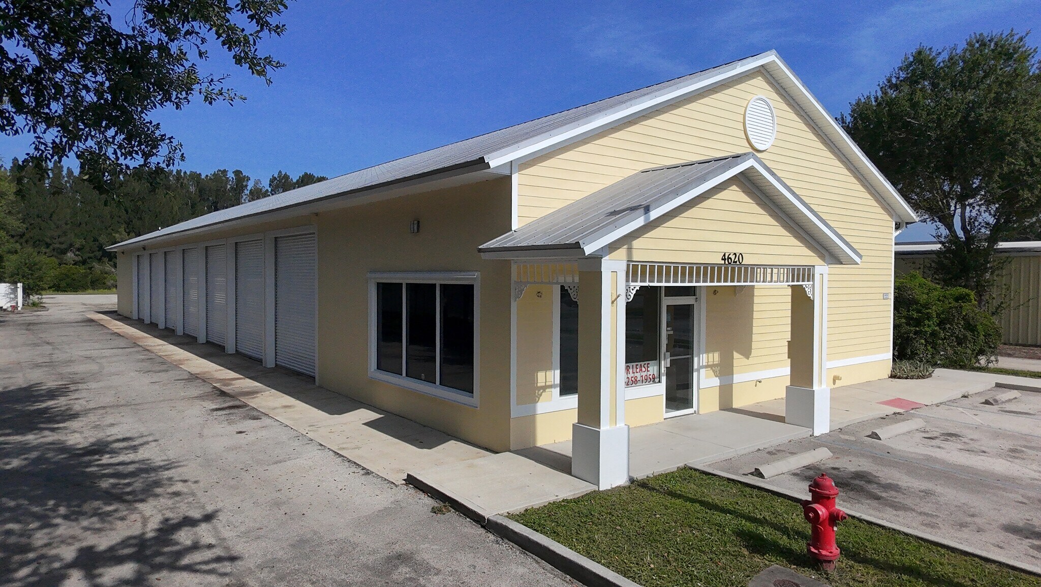 4620 NE Babcock St, Melbourne, FL for Sale