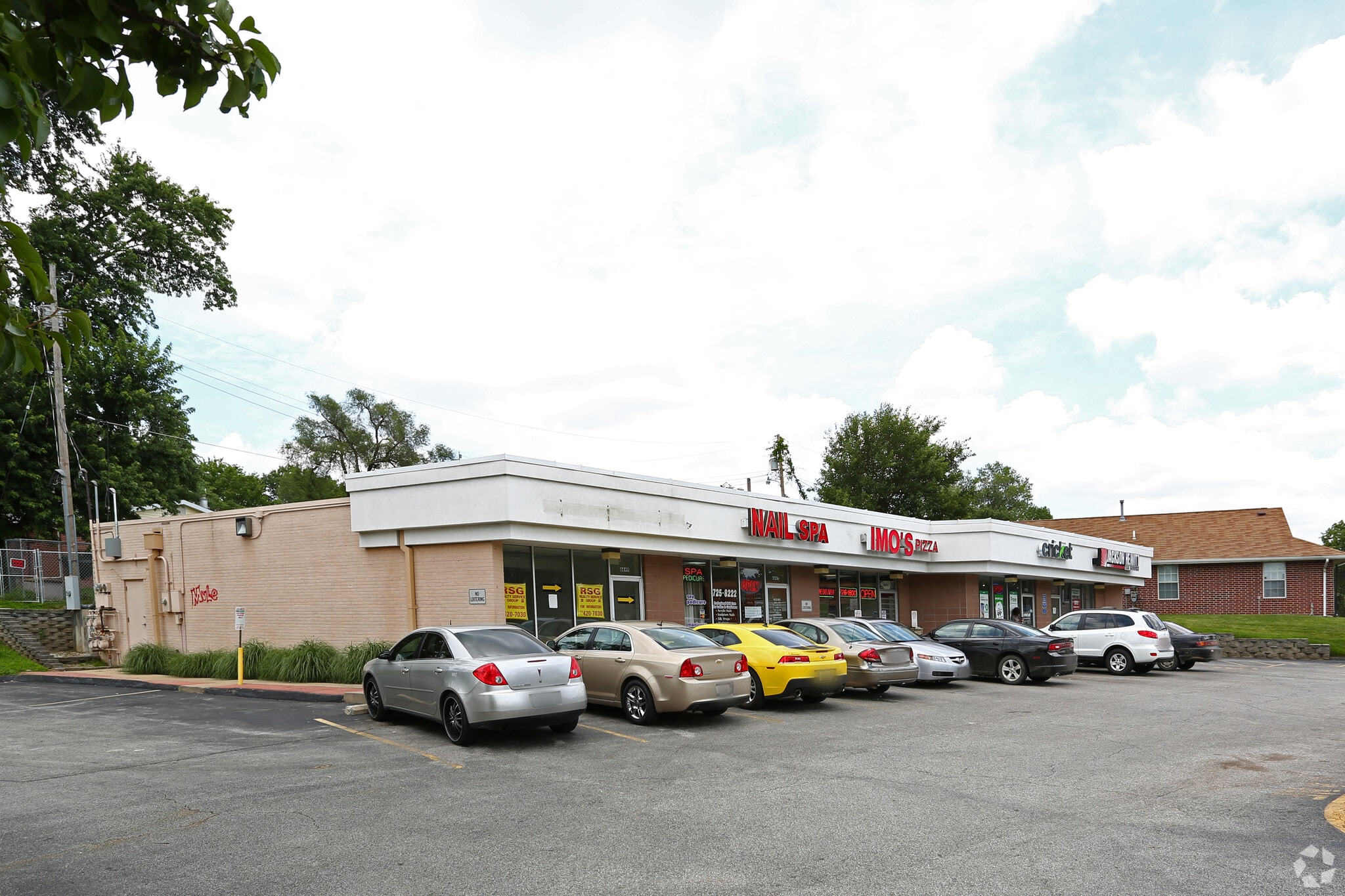6841-6849 Olive Blvd, University City, MO for Rent
